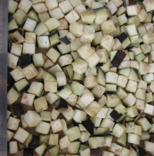 Eggplant cubes 10*10