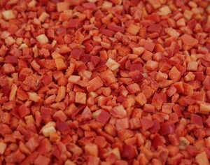 Перец красный кубик 10*10